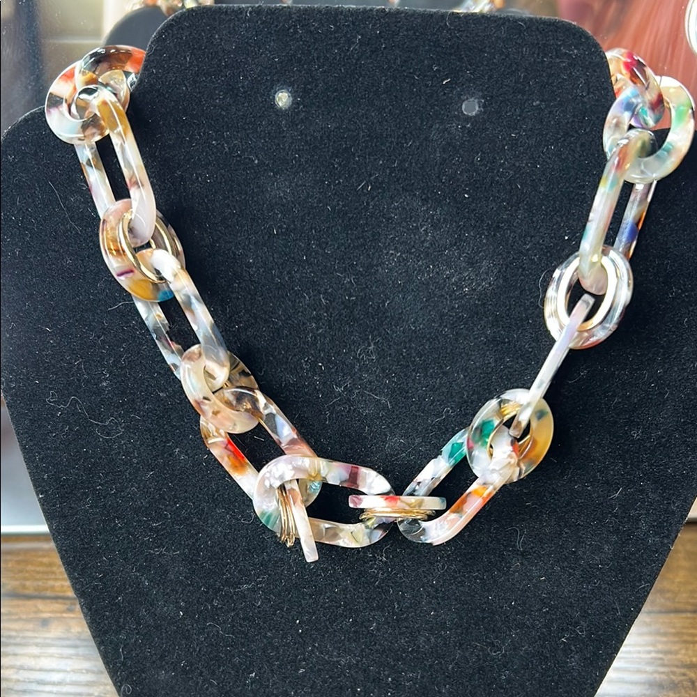 LOFT Red and Pink Necklace Bold Chain Link Design